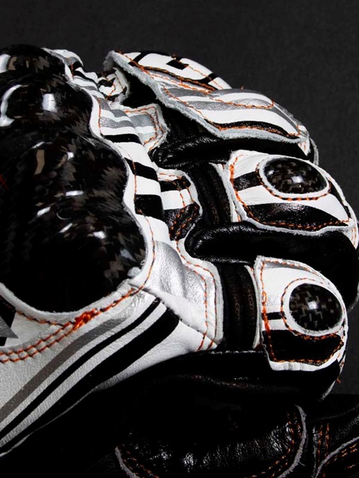 バイクウェア・装備 HYOD DYNAMIC D3O RACING GLOVES HYOD DYNAMIC D3O® RACING GLOVES(Fast-Hide) | HYOD PRODUCTS