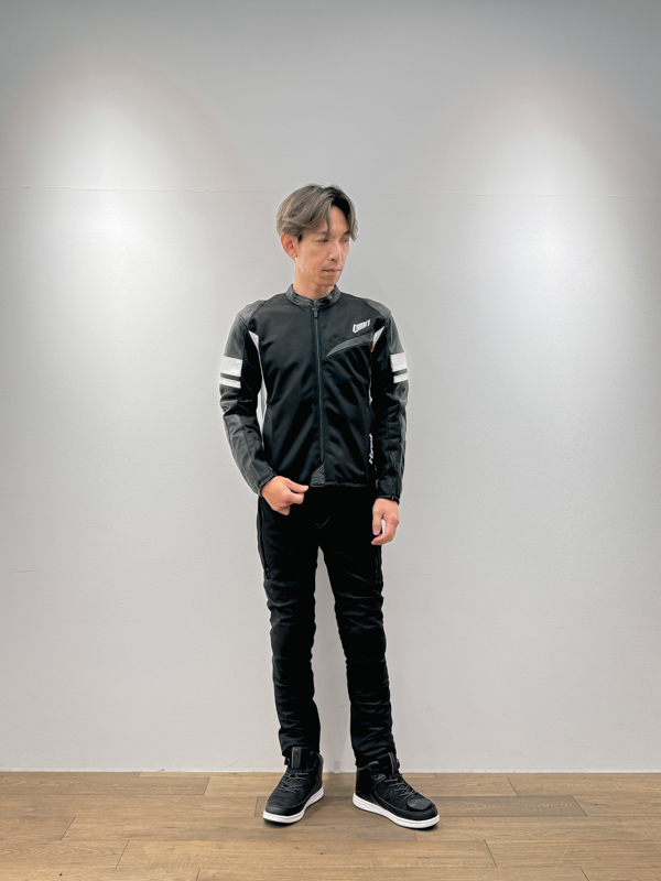 Mサイズ着用イメージ（身長170cm・体重54kg）