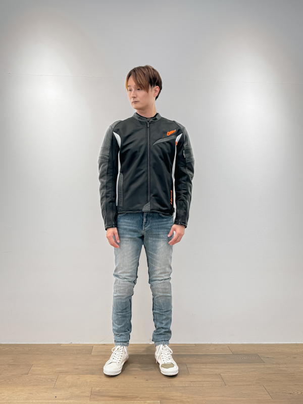 LLサイズ着用イメージ（身長176cm・体重66kg）