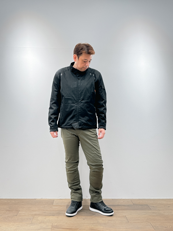 33インチ着用イメージ（身長178cm・体重78kg）
