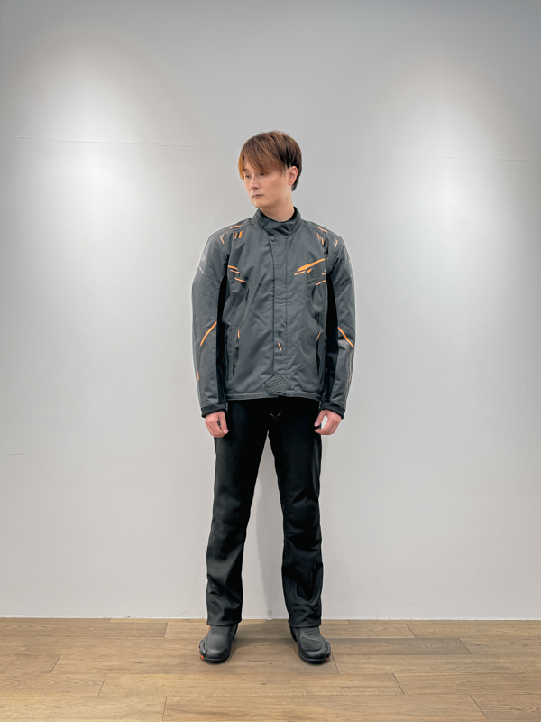 32インチ着用イメージ（身長176cm・体重66kg）