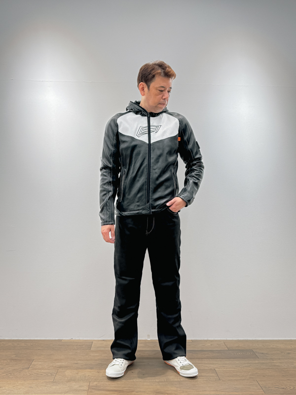 33インチ着用イメージ（身長178cm・体重78kg）