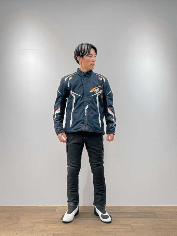 31インチ着用イメージ（身長173cm・体重60kg）