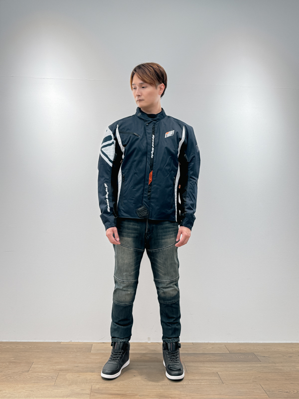 LLサイズ着用イメージ（身長176cm・体重66kg）