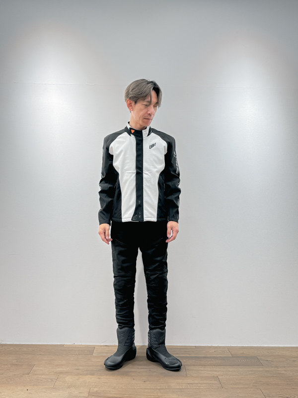 Mサイズ着用イメージ（身長170cm・体重54kg）